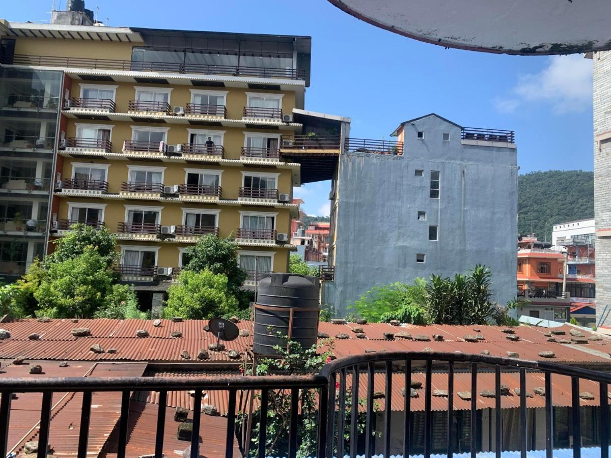 Hotel Peace Ganga Inn Pokhara Luaran gambar