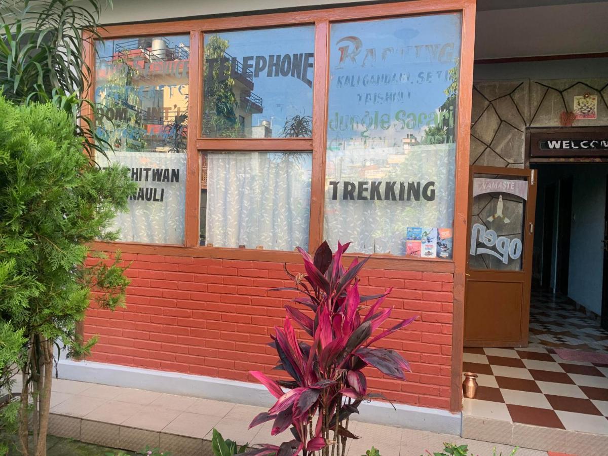 Hotel Peace Ganga Inn Pokhara Luaran gambar