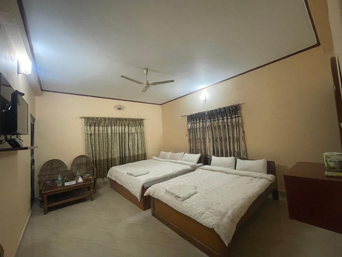 Hotel Peace Ganga Inn Pokhara Luaran gambar