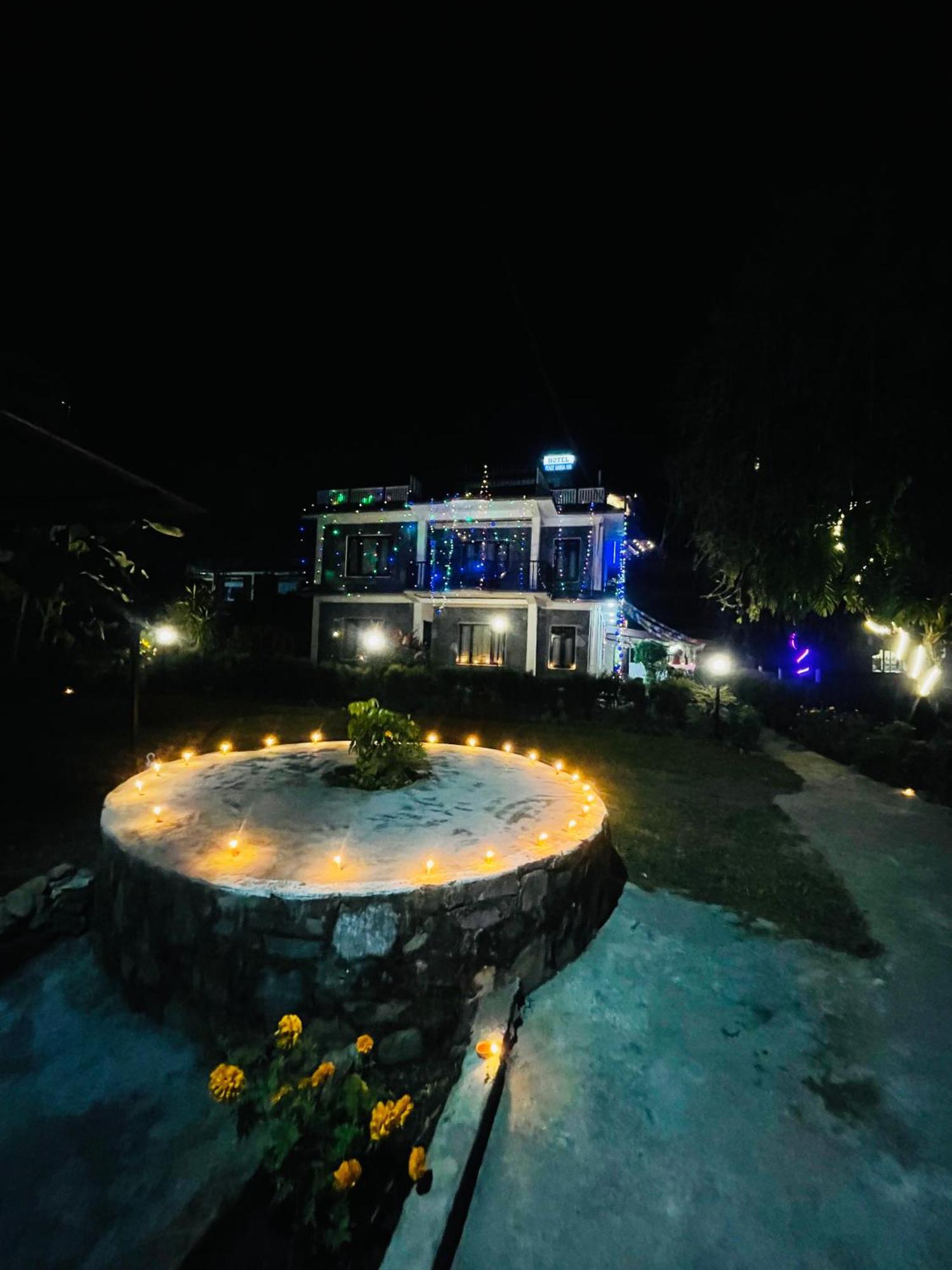 Hotel Peace Ganga Inn Pokhara Luaran gambar
